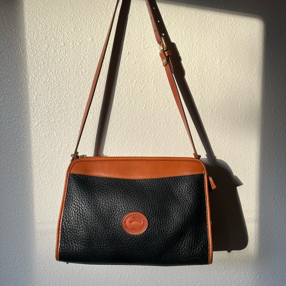 Vintage Dooney & Bourke AWL shoulder bag